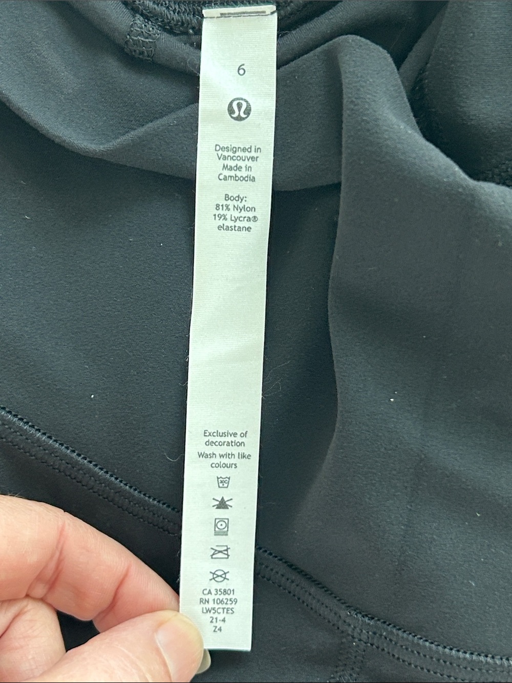 lululemon athletica Black Align High-Rise Pant 28” EUC - Picture 4 of 4